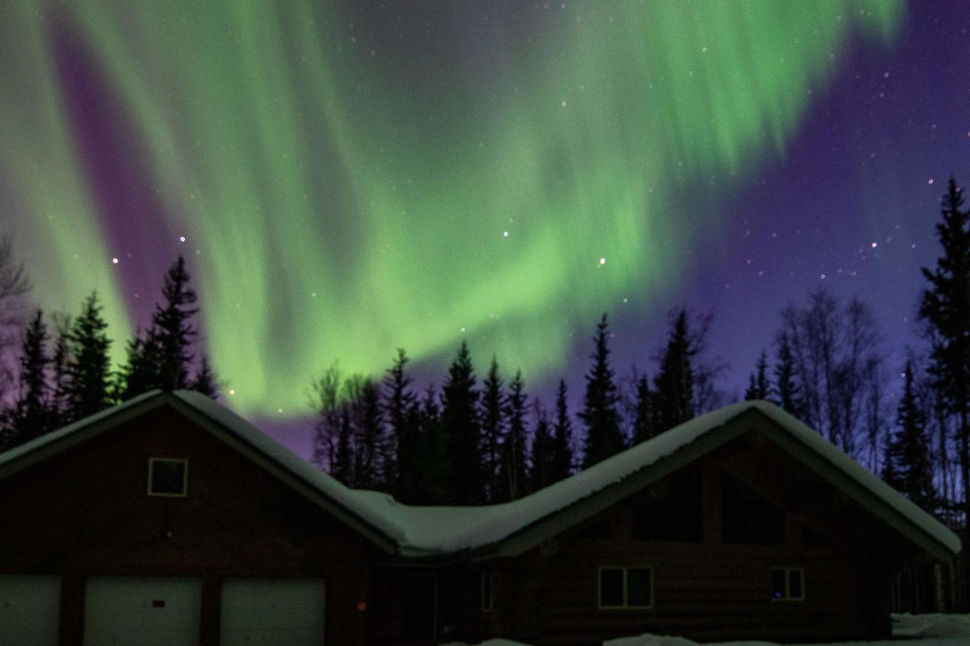 Riverside Log Cabin On-Site Aurora Viewing! North Pole المظهر الخارجي الصورة